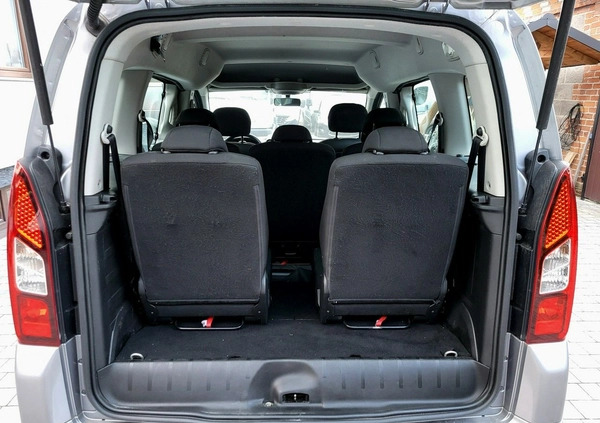 Peugeot Partner cena 41500 przebieg: 165000, rok produkcji 2016 z Lwówek Śląski małe 121